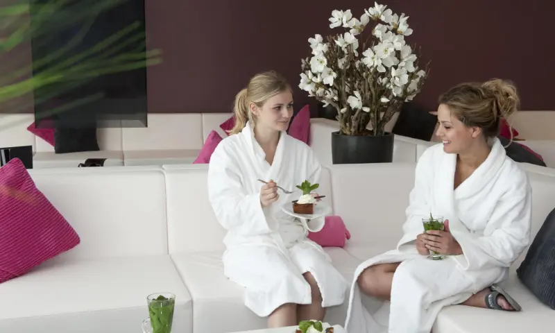 Genieten van een toetje