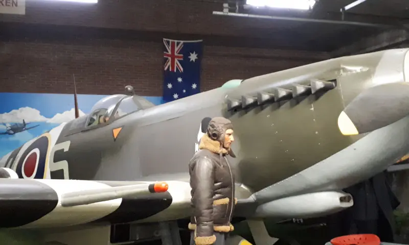 Spitfire in de Spitfire hal
