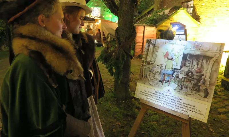 Anton Pieck thema en figuranten in Anton Pieck kledij.