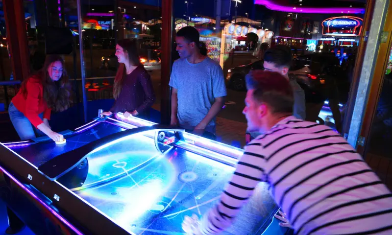 Air Hockey