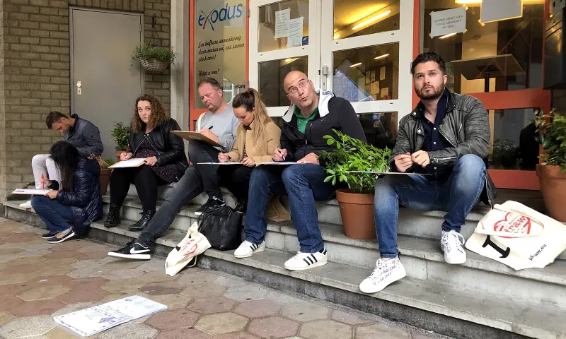 Met collega’s al tekenend de stad ontdekken