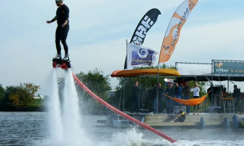 Flyboarden