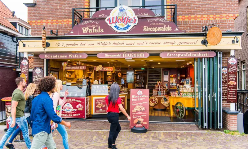 Woltjes Backerij - haal hier jouw Volendamse wafel en koffie