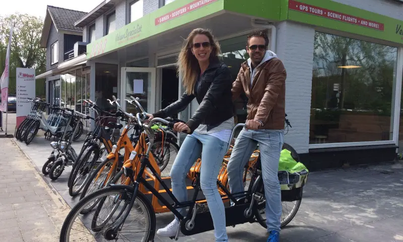 Koppel op de fiets