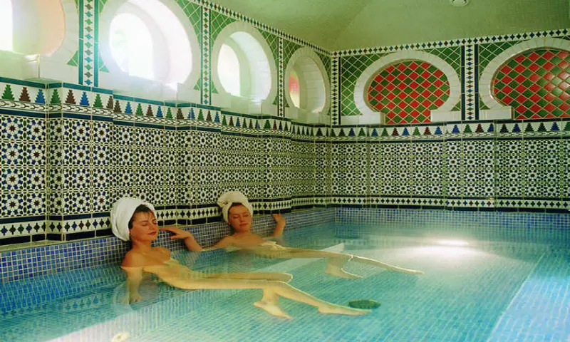 relax in sauna