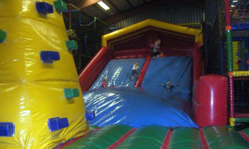 glijbaan van springkussen