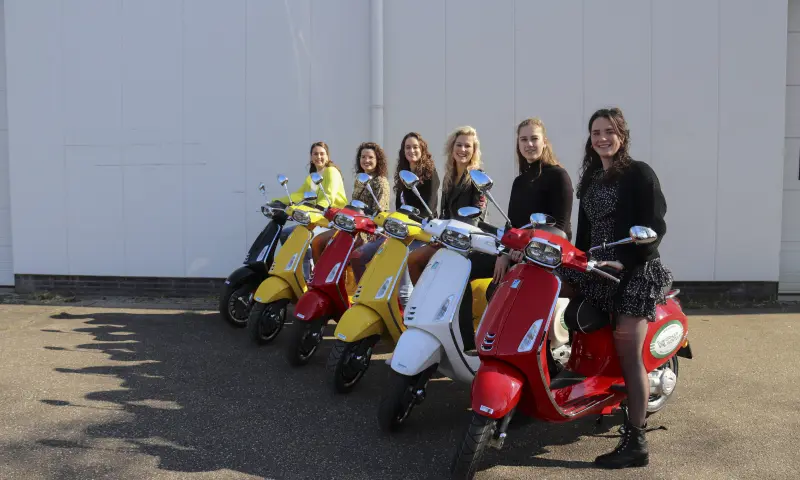 Mooie Vespa scooters