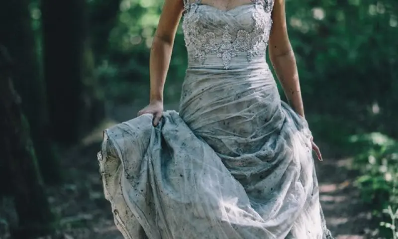 Trash the dress
