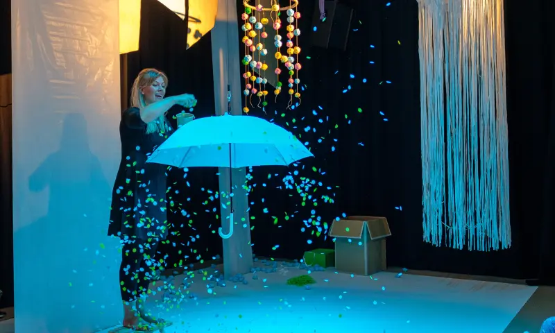 Papieren Vlindertuin Regen