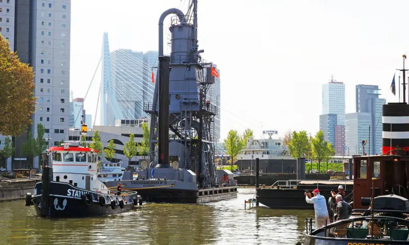 Stadsgraanzuiger op stoom