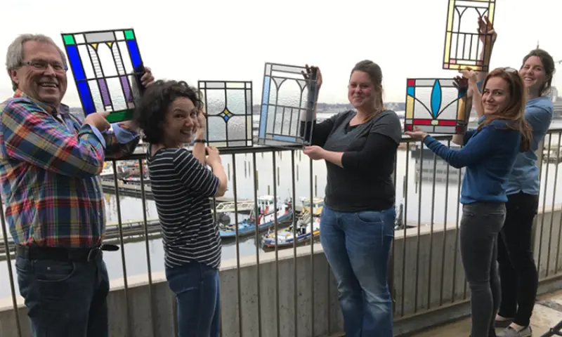 Voorbeelden van glas in loodramen die gemaakt worden