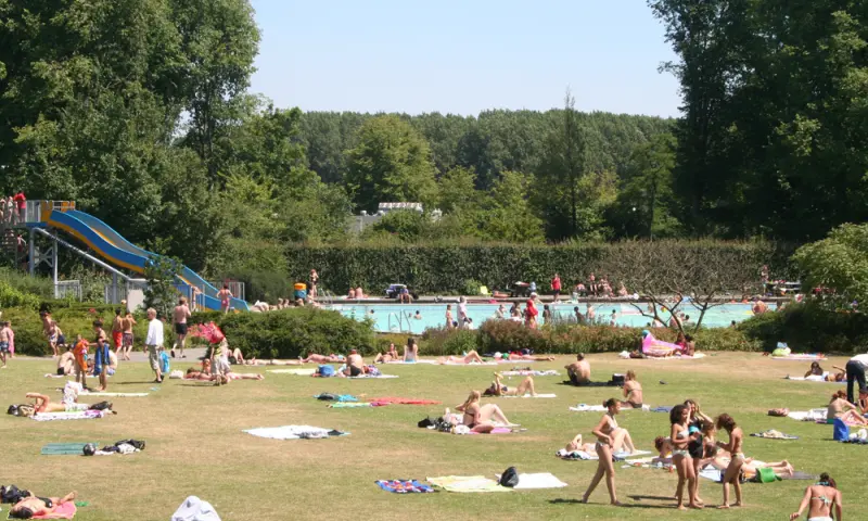 Buiten zwemmen