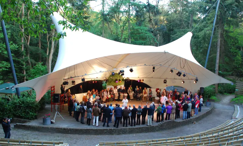 Percussie Workshop in Buiten Theater