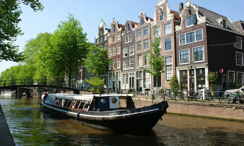 Borrelboot in Amsterdam