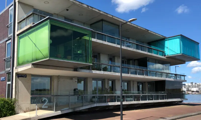 Huizen op de kopse kanten