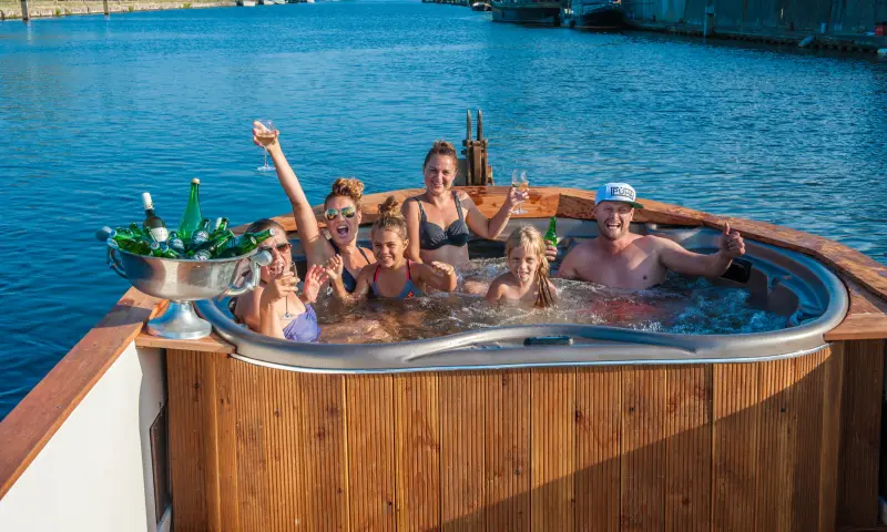 Jacuzzi op de Boot
