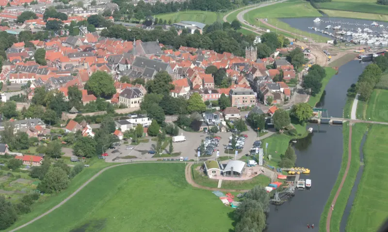 Start boottocht bij Hanzestadje Hattem