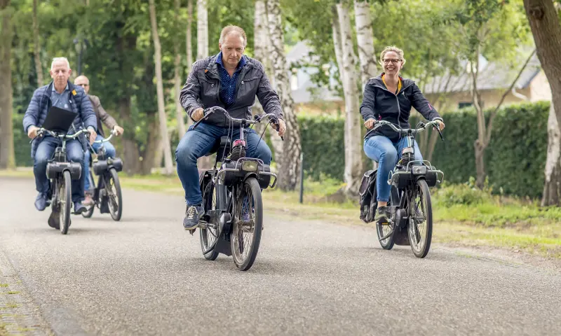 Gezellig Snorfietsen