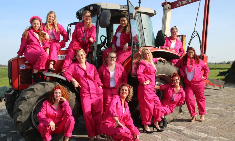 vrijgezellenfeest fotoshoot op de farm