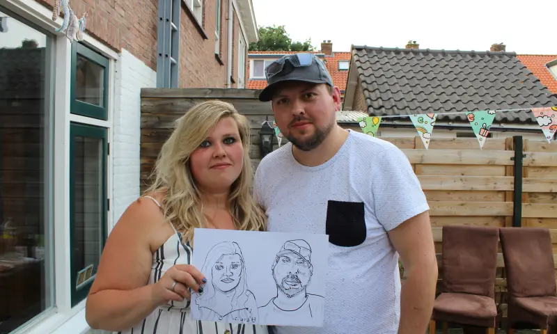 portretten en karikaturen maken op een feestje