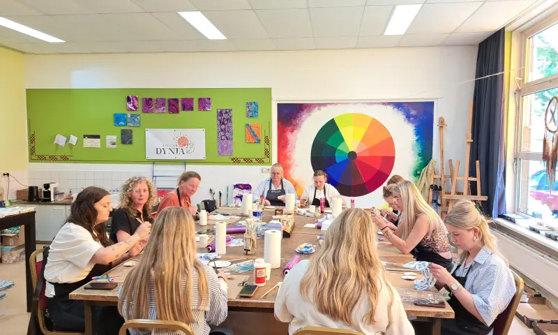 Cursus Abstracte Collages maken bij Atelier Dynja