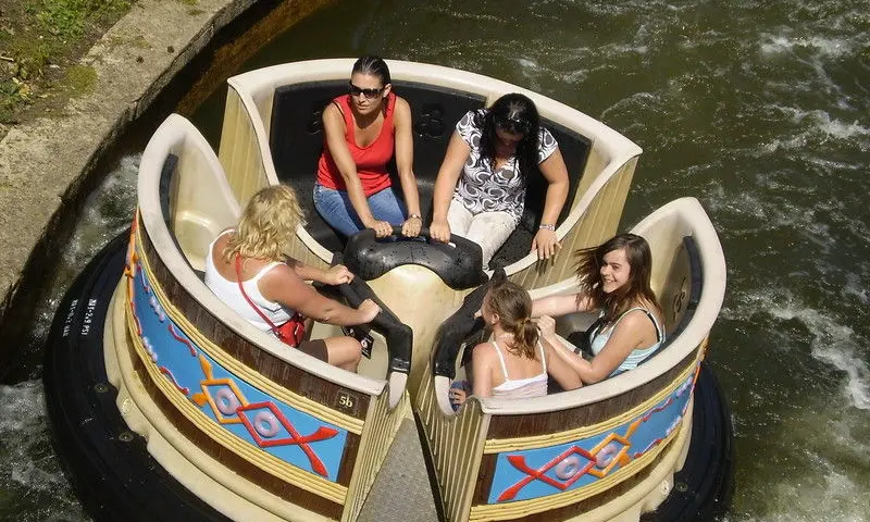 Waterwildbaan in pretpark