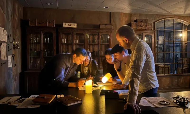 Focus, Mysterie, Samenwerking.