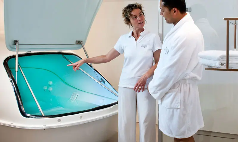 Man en vrouw bij floater