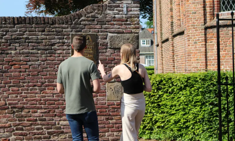 Spelers lossen uitdaging op tijdens Qugato citygame