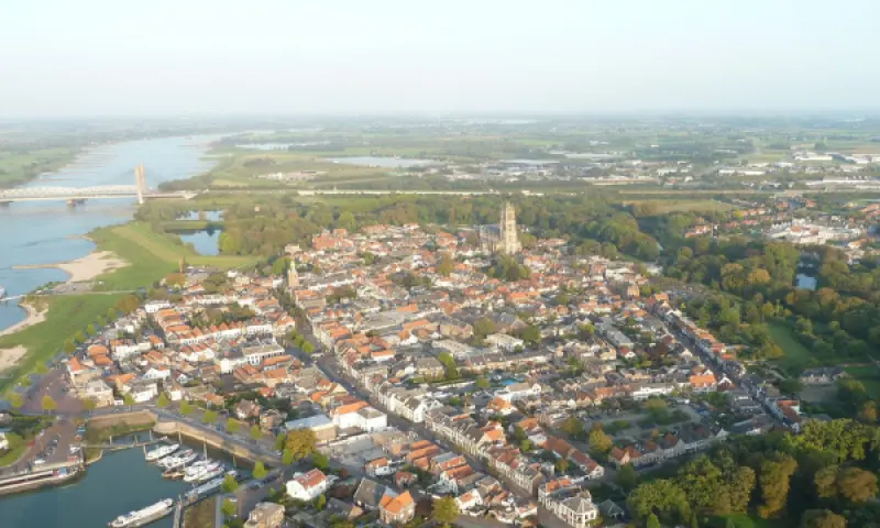 Luchtballon Zaltbommel Varen