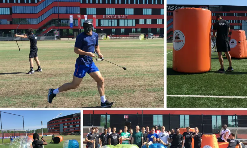 Bezoekers bezig met de activiteit