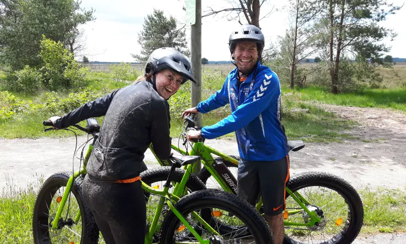 Bezoekers met de E-mountainbike