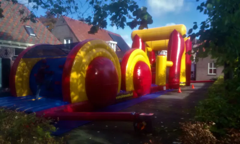 Opblaasparcours Zeskamp
