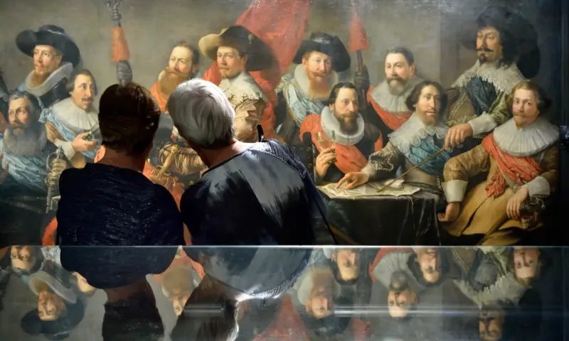 Schilderij binnen aan de muur