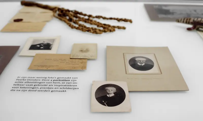 Tijdens bezoek in museum Peerke Donders