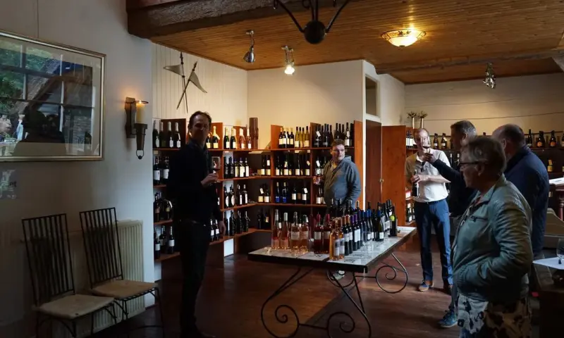 Wijnproeverij Kasteelhoeve Binnen