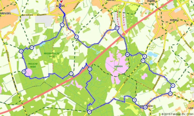 Door bos en heide bij Bladel