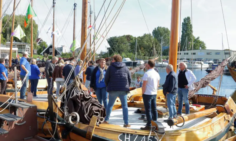 Bezoekers van de botter