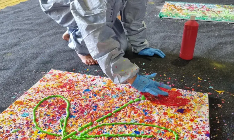 Action painting proces