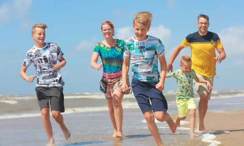familie op strand