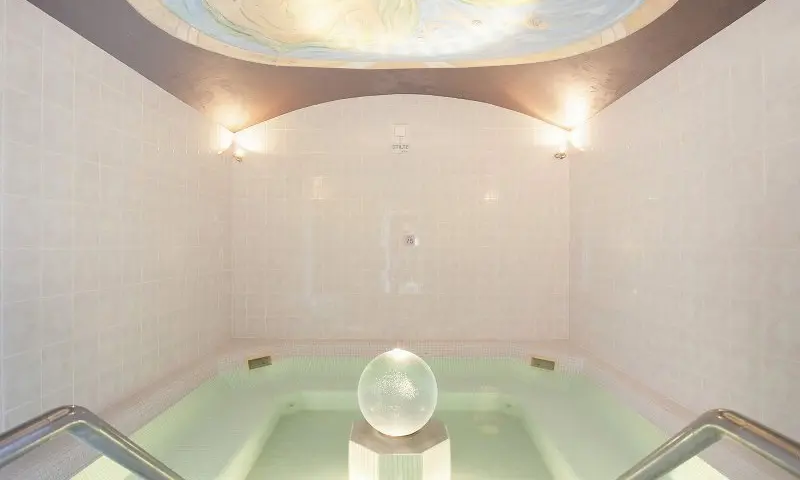 Relaxen in het binnenbad