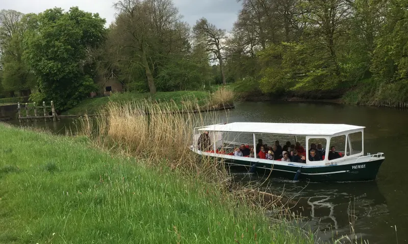 Boottocht bij de oude Hezenbergersluis