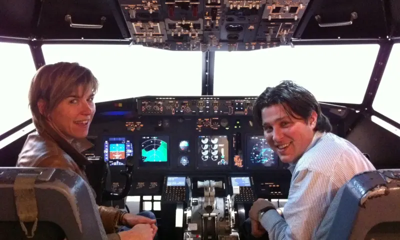 cockpit flight simulator