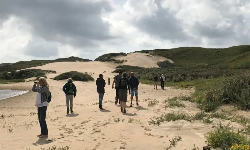 Fietsen en struinen door stuivende duinen