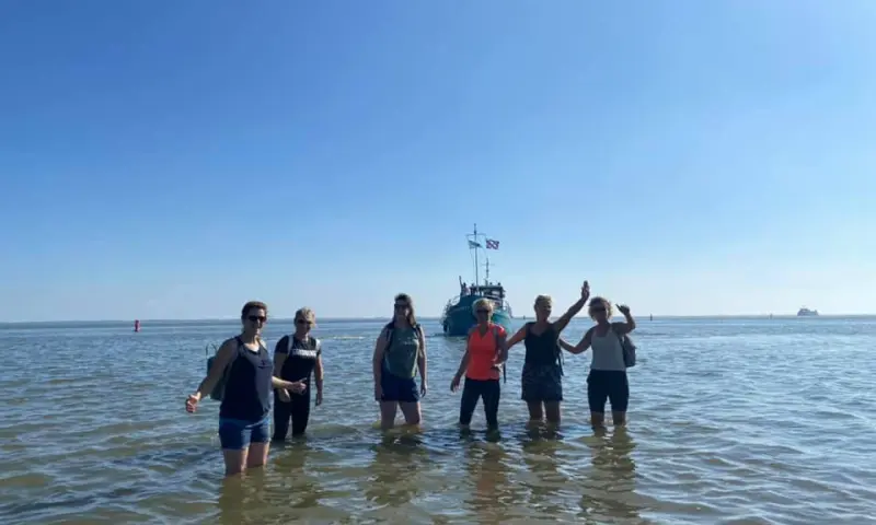 Het schip gaat weer naar dieper water