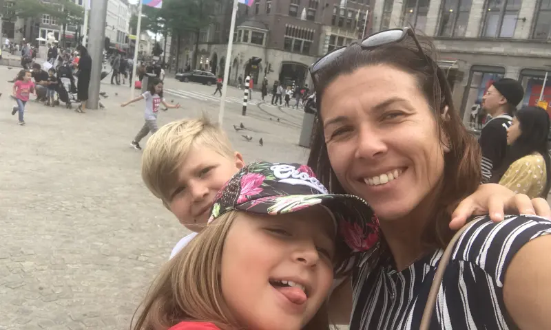 Bezoeker tijdens activiteit