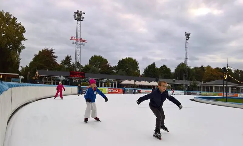 kinderen op het ijs