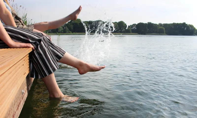 Voeten in het water