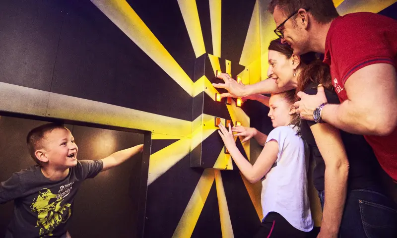 Prison Island, 35 cellen met 35 spellen!