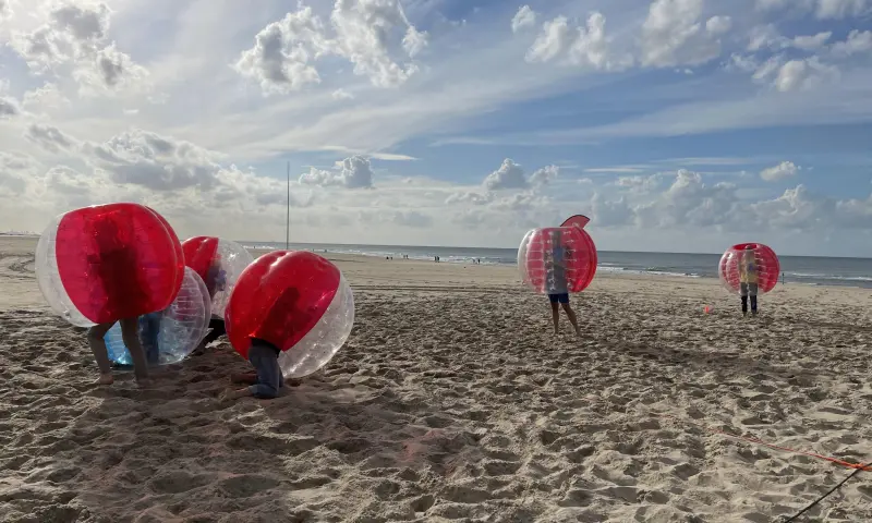 Bubbelbal op strand